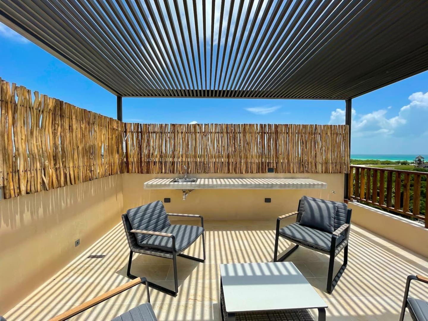 Penthouse Con Alberca Privada Y Hermosas Vistas Al Mar - A301 Остров Холбокс Экстерьер фото